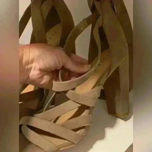 Torrid Suede Wrap Tie Up Heels/Shoes Taupe Womens Sz 9 - Picture 15 of 15